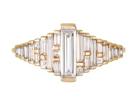 Baguette Diamond Ring with Gradient Diamonds and Gold Details Fashion