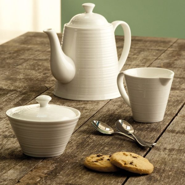 Belleek Living Ripple Beverage Set For Sale